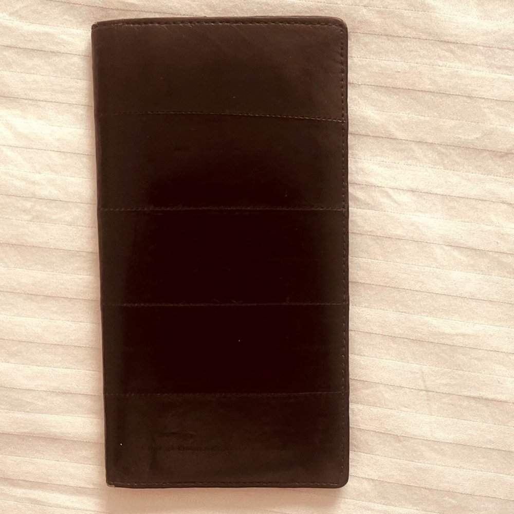 LEATHER PASSPORT WALLET